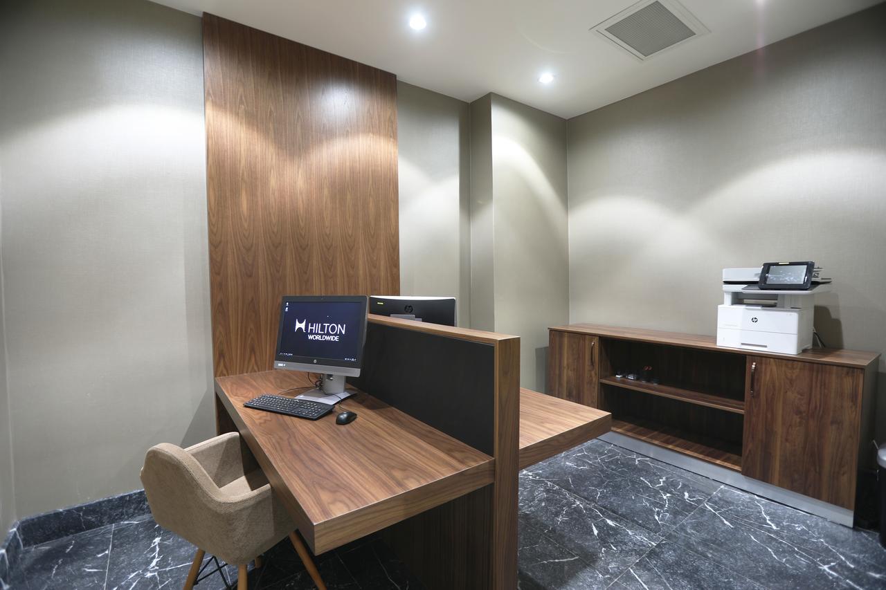 Hilton Garden Inn 阿德亚曼 外观 照片
