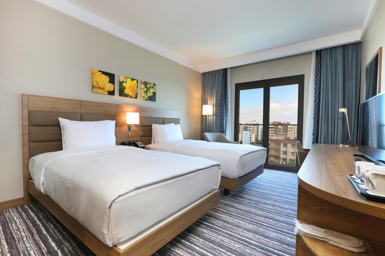 Hilton Garden Inn 阿德亚曼 外观 照片