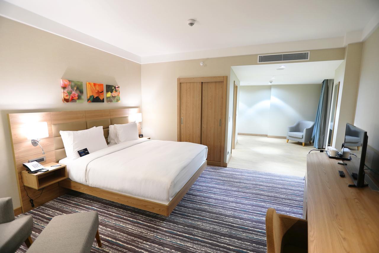 Hilton Garden Inn 阿德亚曼 外观 照片