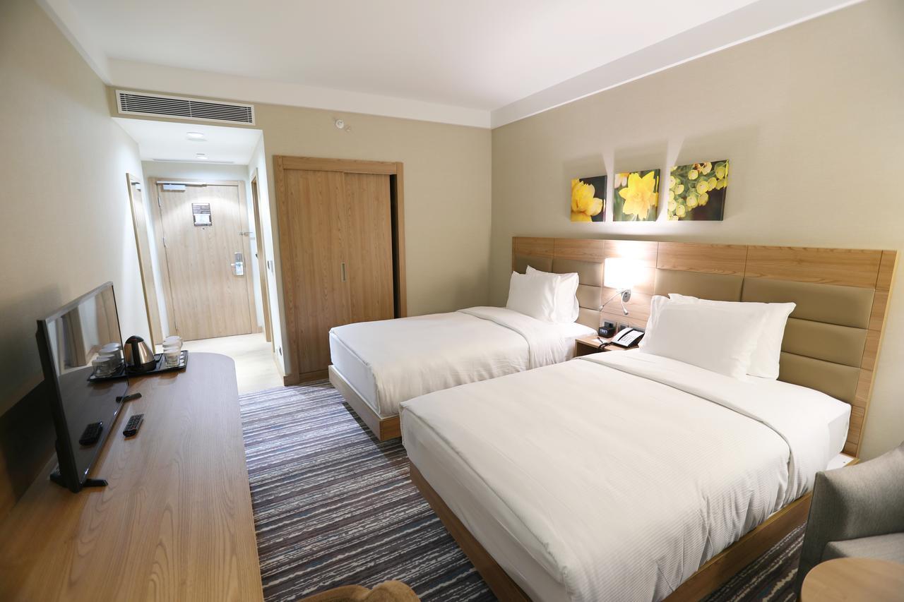 Hilton Garden Inn 阿德亚曼 外观 照片